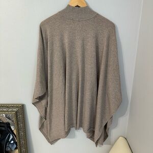 Lauren Ralph Lauren turtle neck beige one size fits all